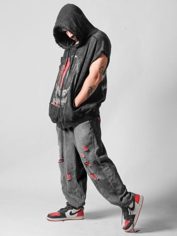 chainsaw_venom_hood_listingm Chain-Saw