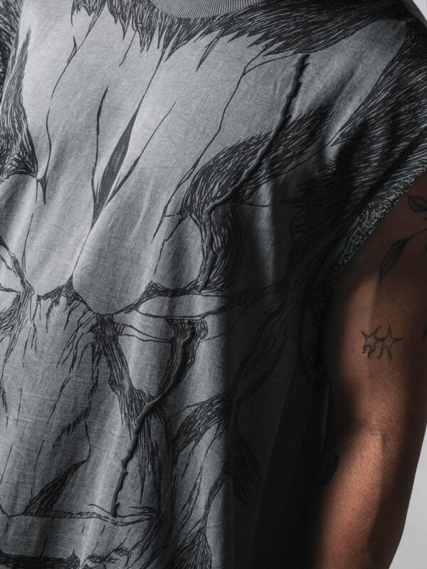 kenpachi_sleeveless_listingi 11th Oni